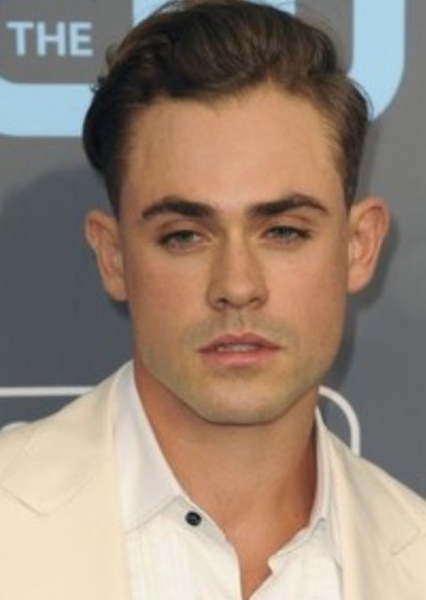 Dacre Montgomery photo