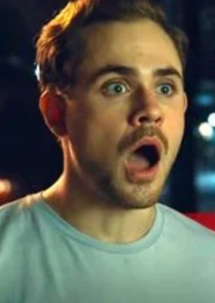 Dacre Montgomery photo