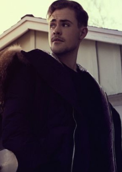 Dacre Montgomery photo