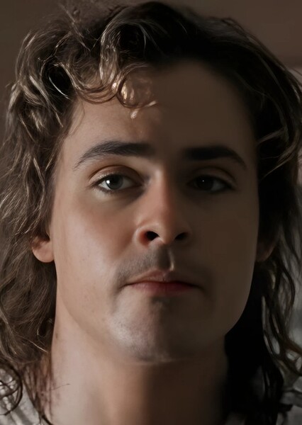 Dacre Montgomery photo