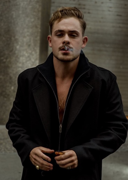 Dacre Montgomery photo
