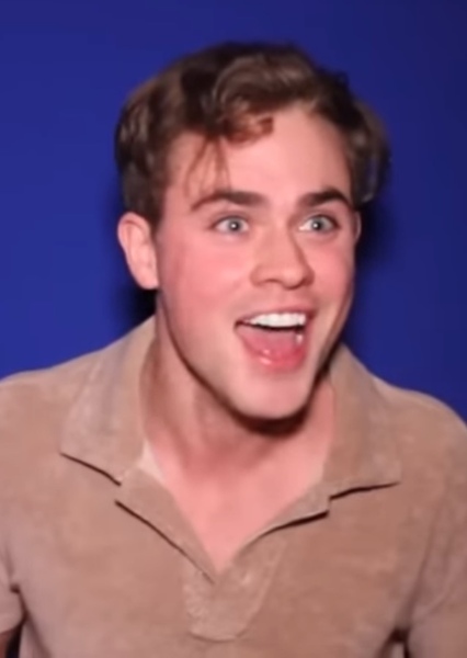 Dacre Montgomery photo
