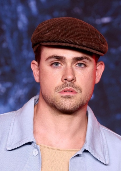 Dacre Montgomery photo