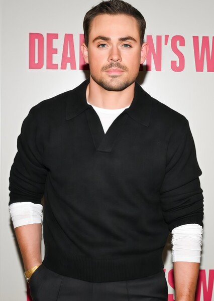 Dacre Montgomery photo