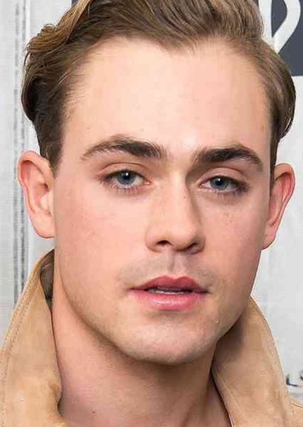 Dacre Montgomery photo