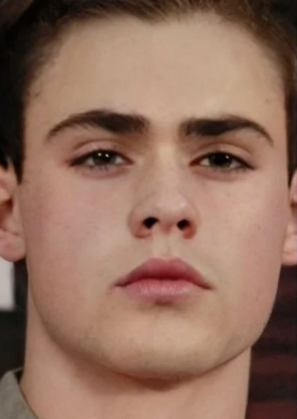 Dacre Montgomery photo