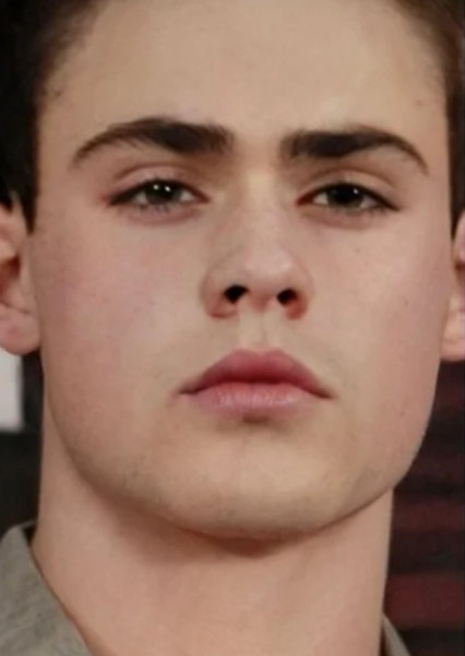 Dacre Montgomery photo