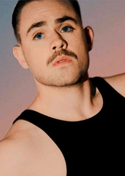 Dacre Montgomery photo