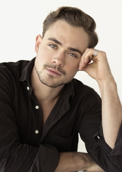 Dacre Montgomery photo
