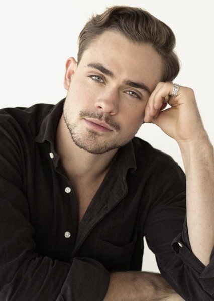 Dacre Montgomery photo