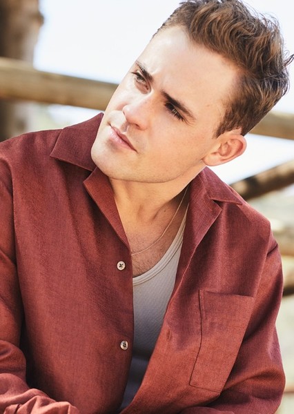 Dacre Montgomery photo