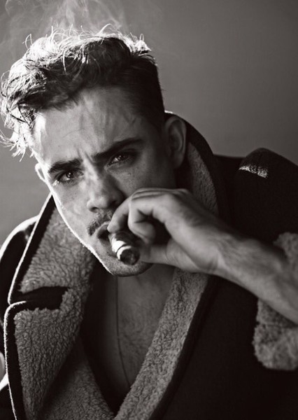 Dacre Montgomery photo