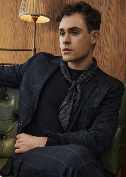 Dacre Montgomery photo