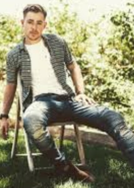 Dacre Montgomery photo
