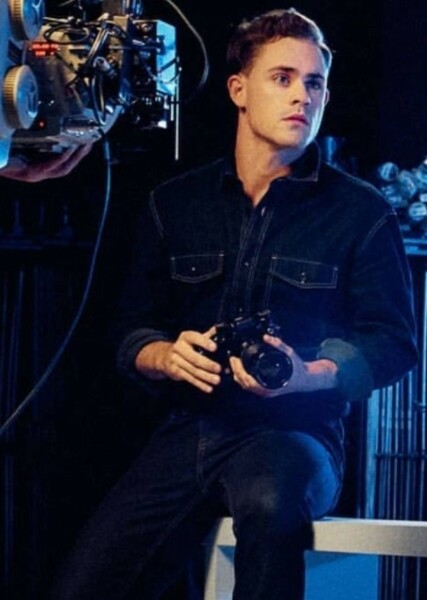 Dacre Montgomery photo