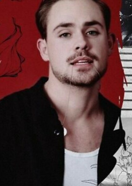 Dacre Montgomery photo