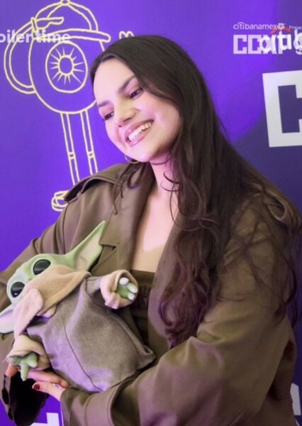 Dafne Keen photo