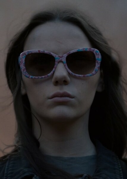 Dafne Keen photo