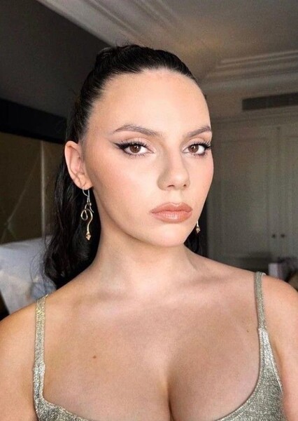 Dafne Keen photo