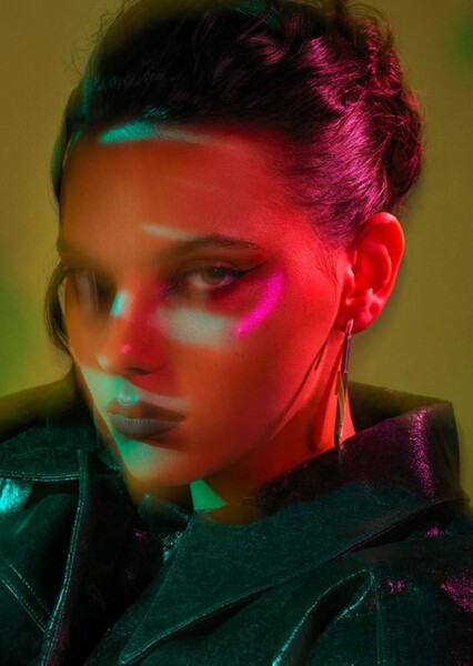 Dafne Keen photo