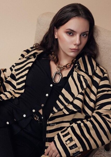 Dafne Keen photo