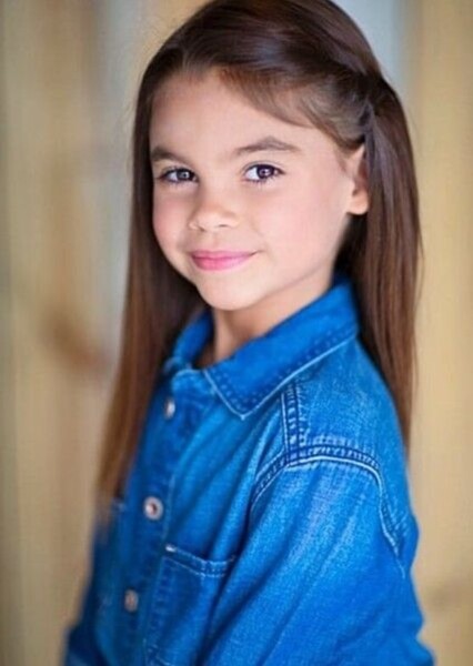 Mia(Child 2010s)