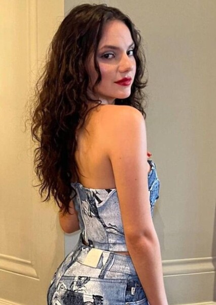 Dafne Keen photo