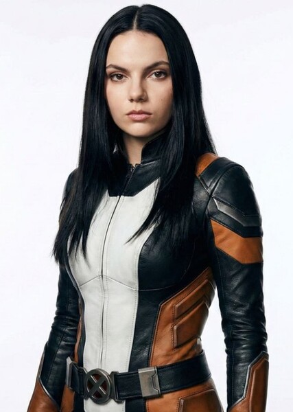 Dafne Keen photo