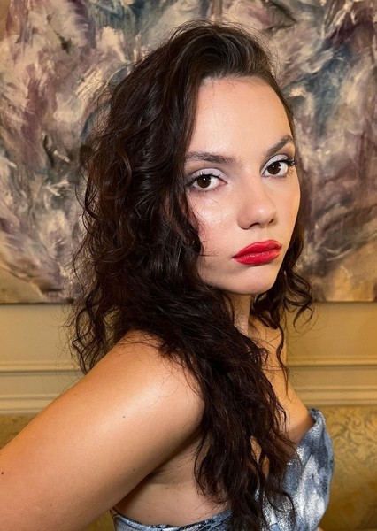 Dafne Keen photo