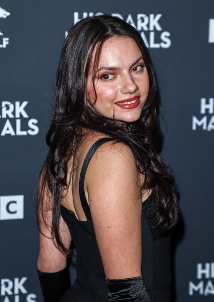 Dafne Keen photo