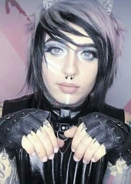 Dahvie Vanity