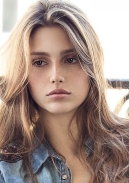 Daiane Meneghel photo