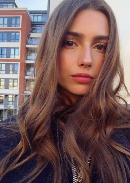 Daiane Meneghel photo