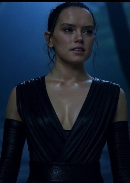 Daisy Ridley photo