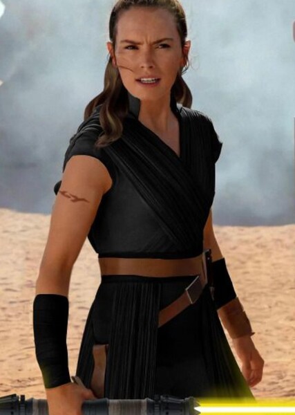 Daisy Ridley photo