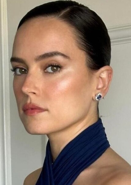 Daisy Ridley photo