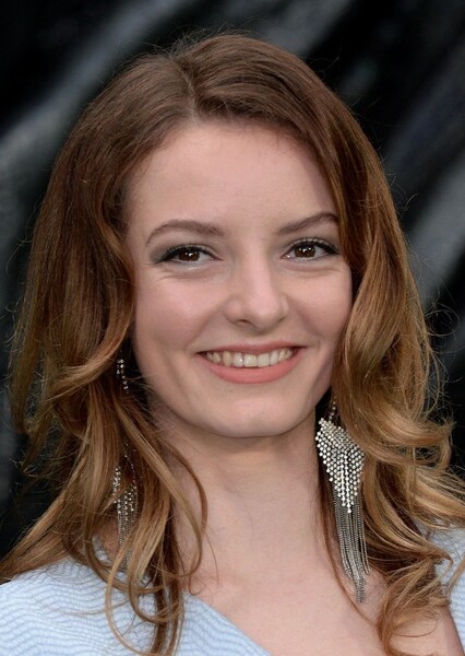 Dakota Blue Richards photo