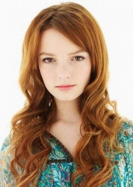 Dakota Blue Richards photo