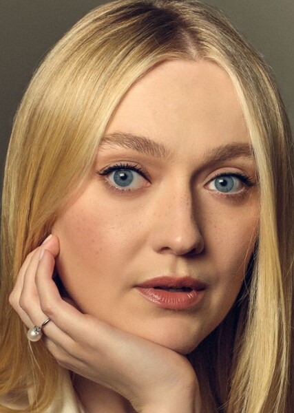 Dakota Fanning photo
