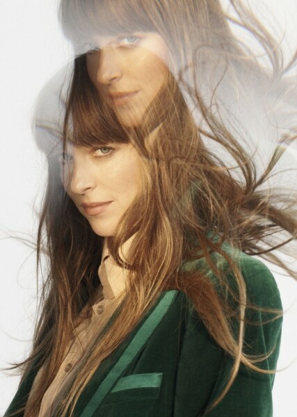 Dakota Johnson photo