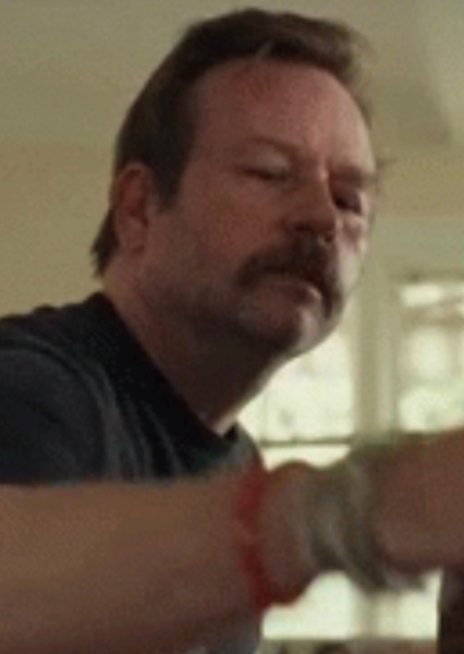 Dallas Roberts photo