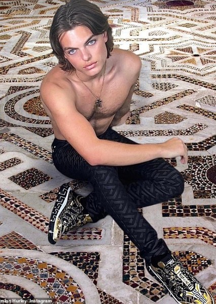 Damian Hurley photo
