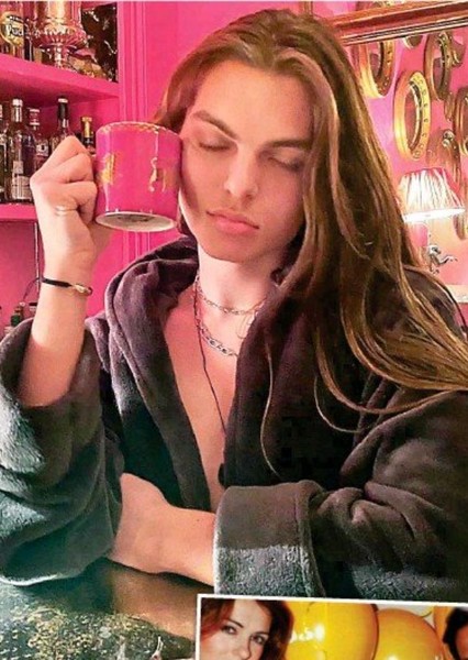 Damian Hurley photo
