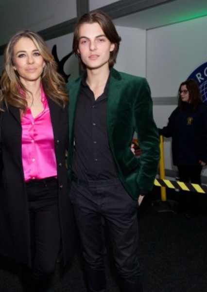 Damian Hurley photo