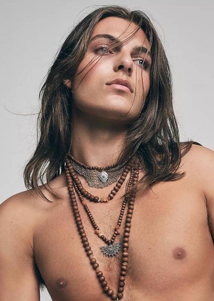 Damian Hurley photo
