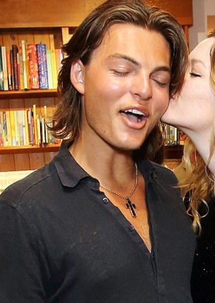 Damian Hurley photo