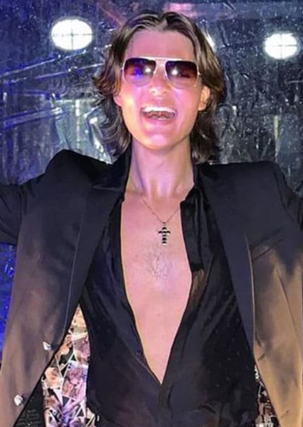 Damian Hurley photo