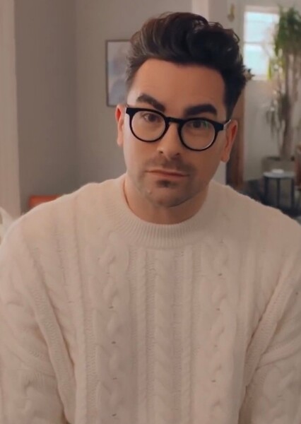 Dan Levy photo