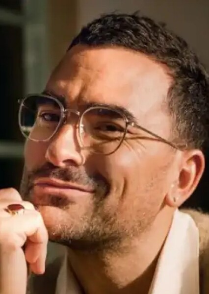 Dan Levy photo