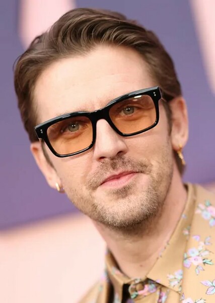 Dan Stevens photo